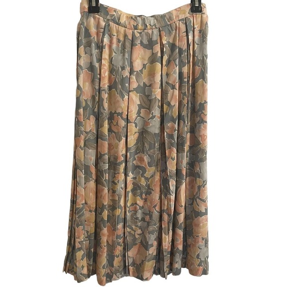 COUNTRY Sophisticates by Pendleton Vintage Floral Pleated Skirt - Picture 3 of 7